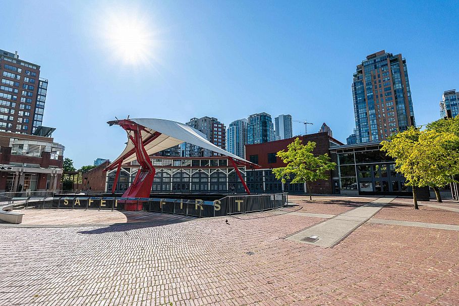 1202 1383 Marinaside Crescent Vancouver, BC - 37