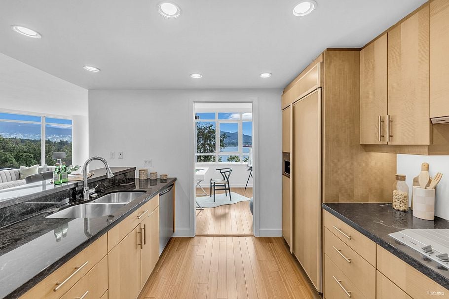 401 1233 W Cordova Street Vancouver, BC - 19