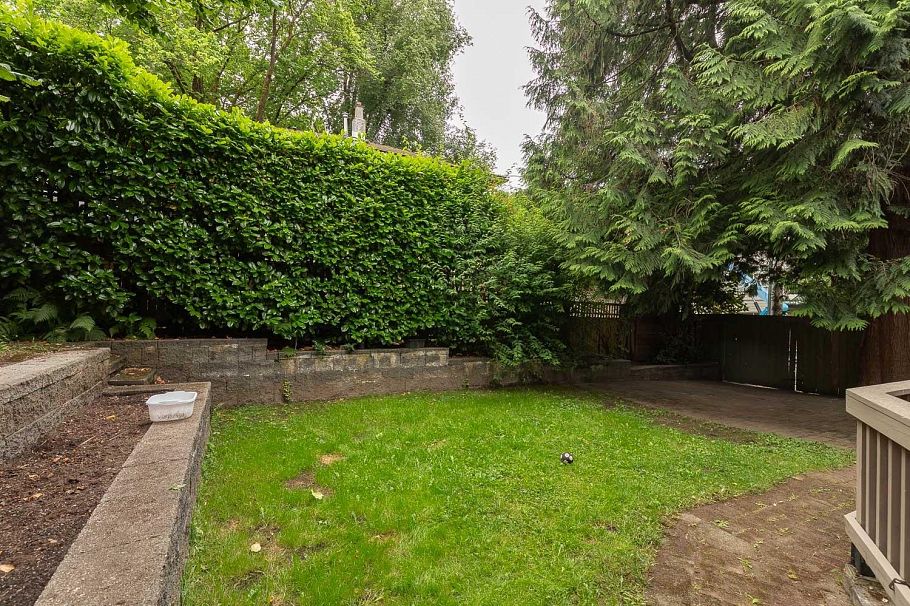 832 Salsbury Drive Vancouver, BC - 30