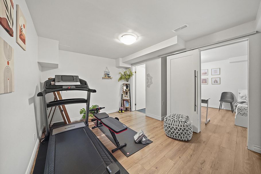 49 1910 Cedar Village Crescent North Vancouver, BC - 30