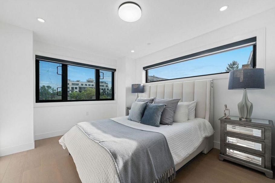 3 2282 E 8th Avenue Vancouver, BC - 21