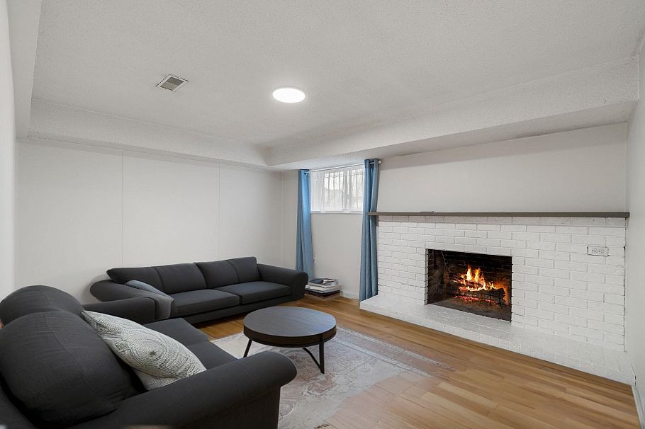 2611 Parker Street Vancouver, BC - 9