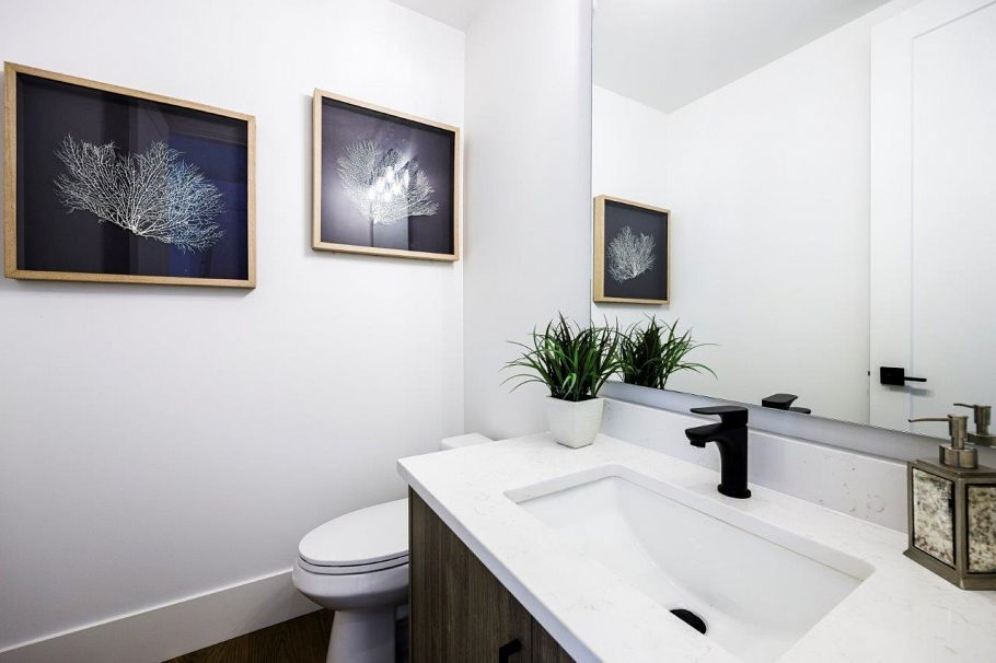 1028 Calverhall Street North Vancouver, BC - 14