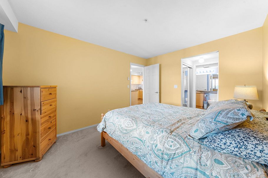 405 305 Lonsdale Avenue North Vancouver, BC - 23