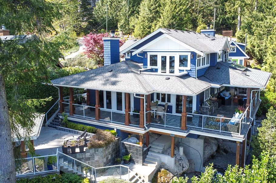 5125 Indian River Drive North Vancouver, BC - 2