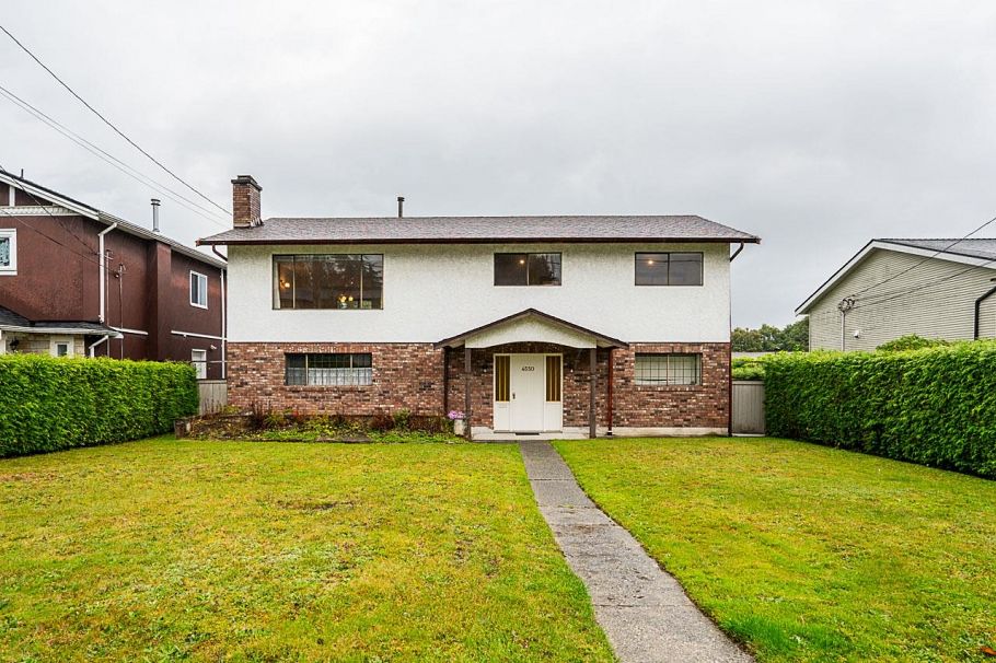 4550 Inman Avenue Burnaby, BC - 1