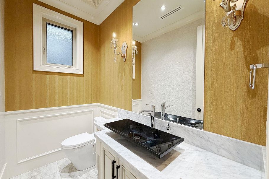 3393 W 30th Avenue Vancouver, BC - 6