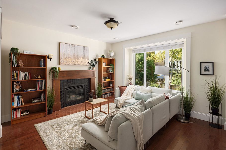 4804 Elgin Street Vancouver, BC - 5