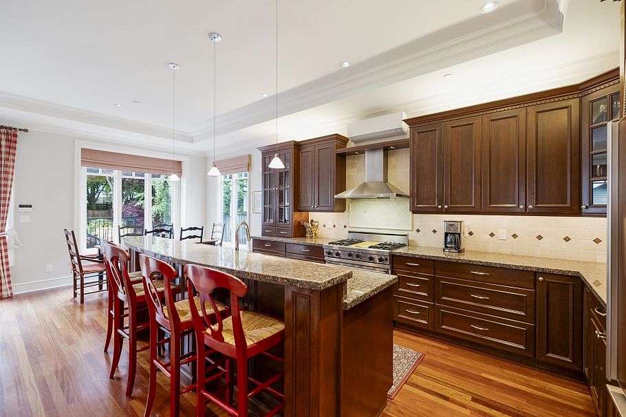 3111 W 42nd Avenue Vancouver, BC - 18