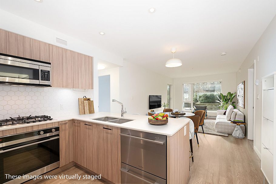 204 1061 Marine Drive North Vancouver, BC - 3