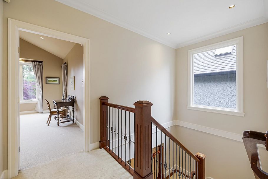 3111 W 42nd Avenue Vancouver, BC - 24