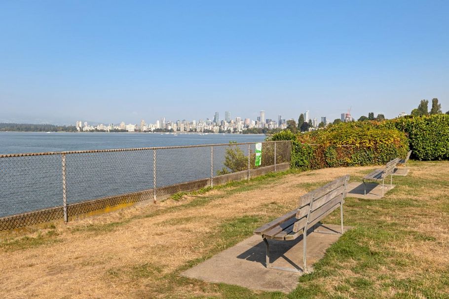 3274 W 1st Avenue Vancouver, BC - 27