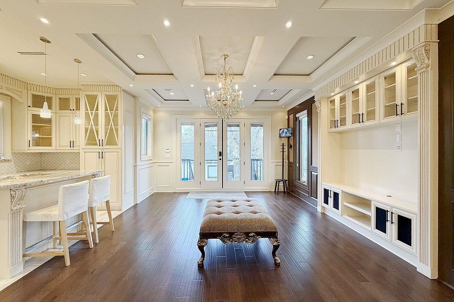 3393 W 30th Avenue Vancouver, BC - 5