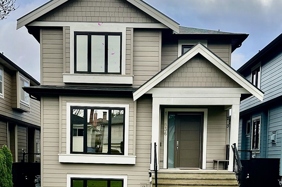 836 W 61st Avenue Vancouver, BC - 1