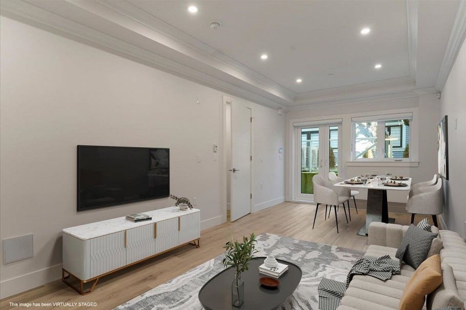 2229 W 16th Avenue Vancouver, BC - 25