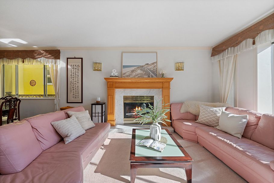 2133 W 49th Avenue Vancouver, BC - 3