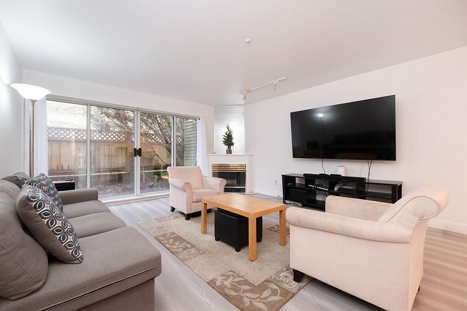 3371 Fieldstone Avenue Vancouver, BC - 1