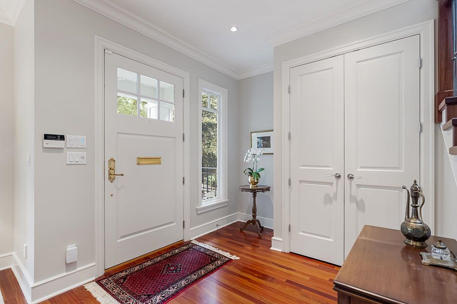 3111 W 42nd Avenue Vancouver, BC - 7