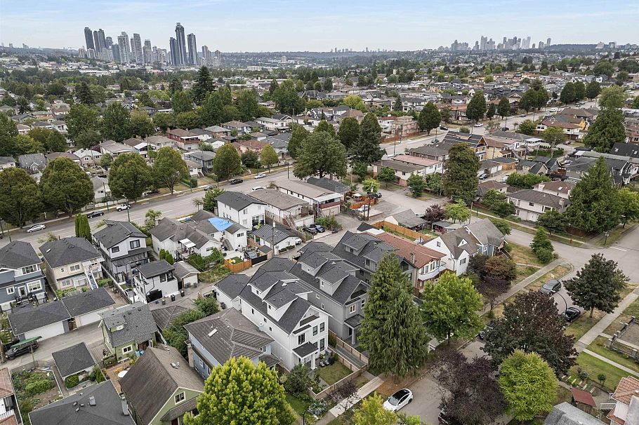 2 1160 Rossland Street Vancouver, BC - 37