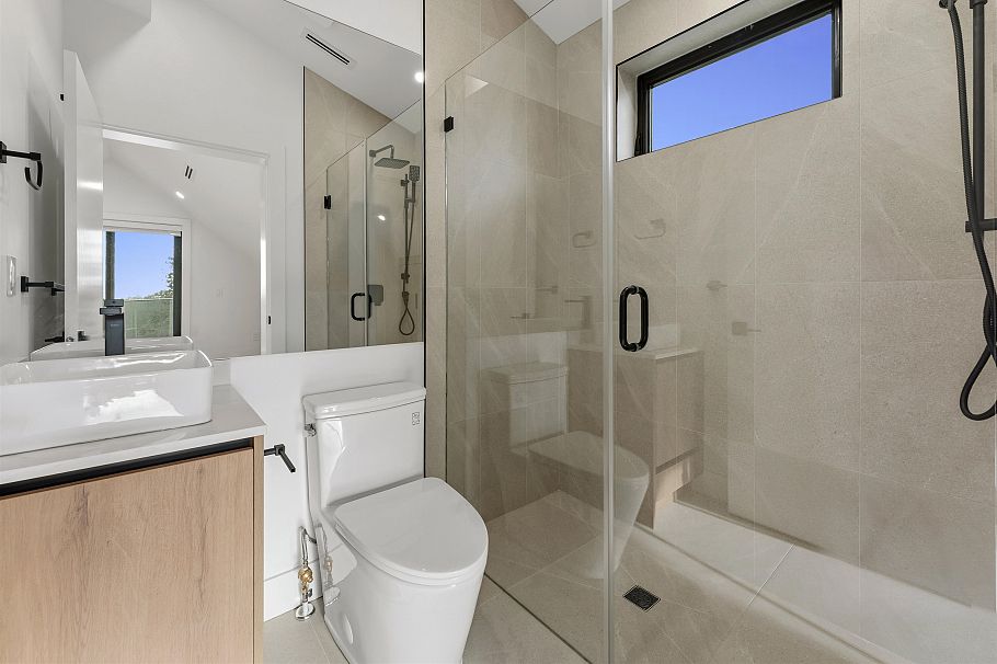 2 3218 W 38th Avenue Vancouver, BC - 21