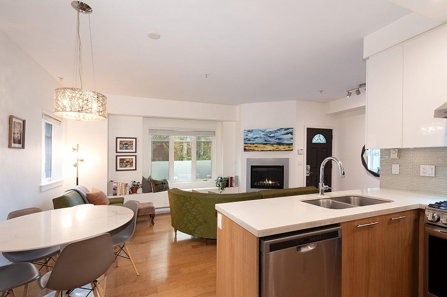 468 E 5th Avenue Vancouver, BC - 1