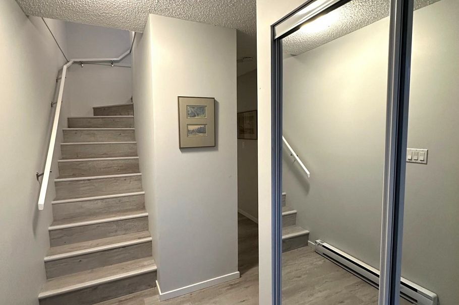 19 220 E 4TH, North Vancouver BC V7L 1H9 North Vancouver, BC - 3