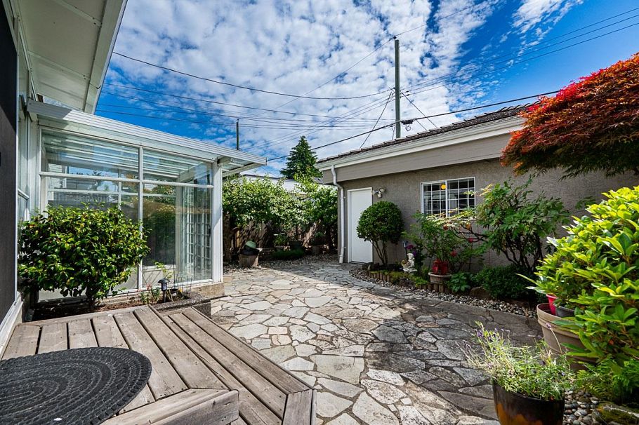 7938 Cartier Street Vancouver, BC - 18