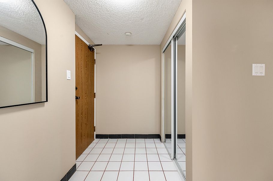 608 6595 Willingdon Avenue Burnaby, BC - 4