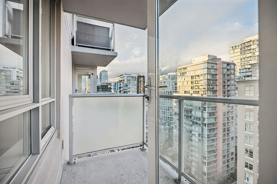 2103 1001 Richards Street Vancouver, BC - 20