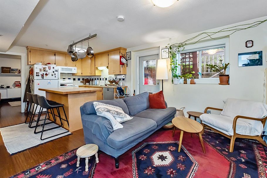 419 E 23rd Avenue Vancouver, BC - 17