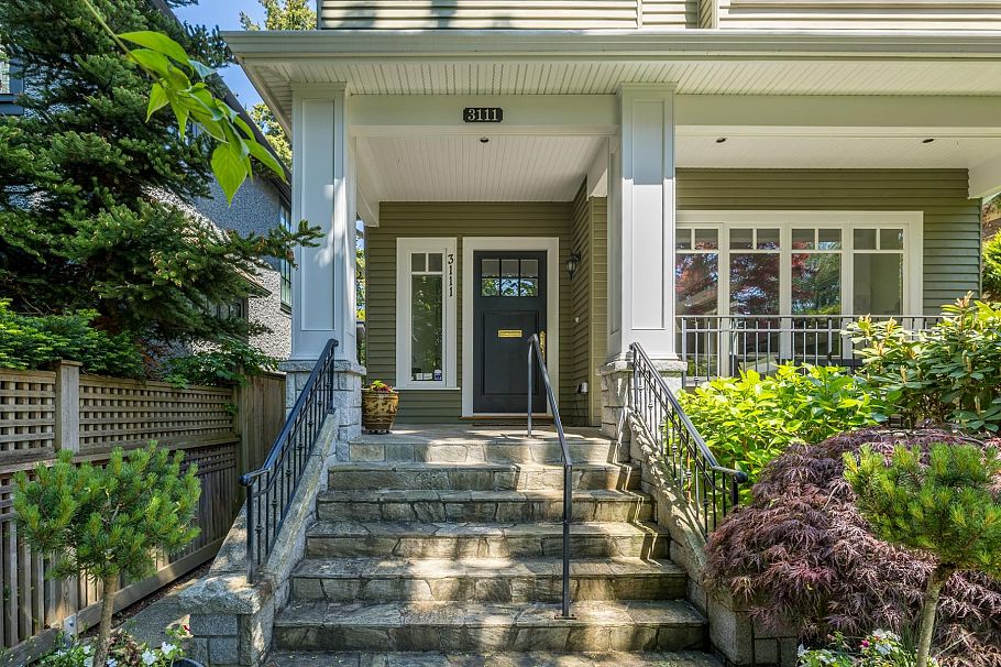 3111 W 42nd Avenue Vancouver, BC - 3