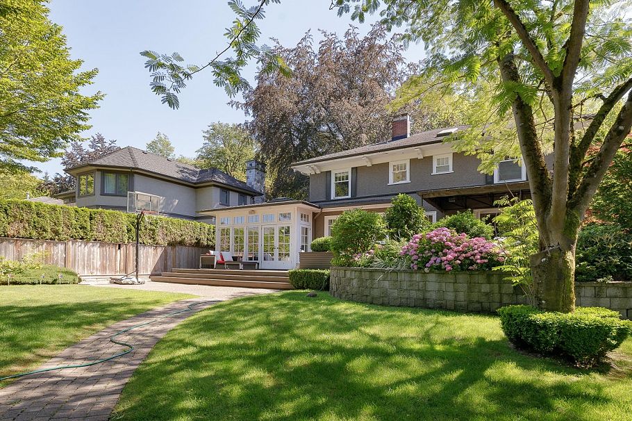 1649 W 29th Avenue Vancouver, BC - 35