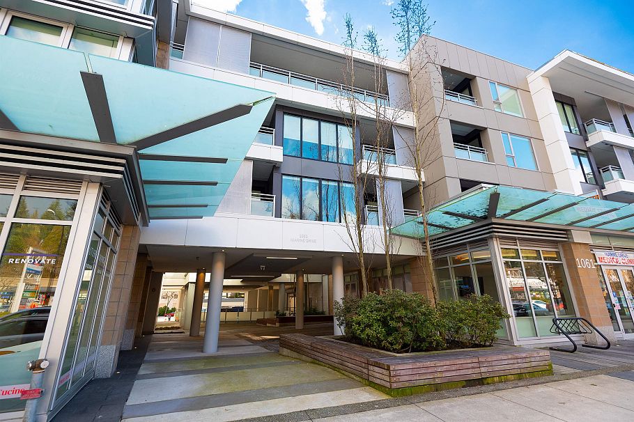 204 1061 Marine Drive North Vancouver, BC - 2