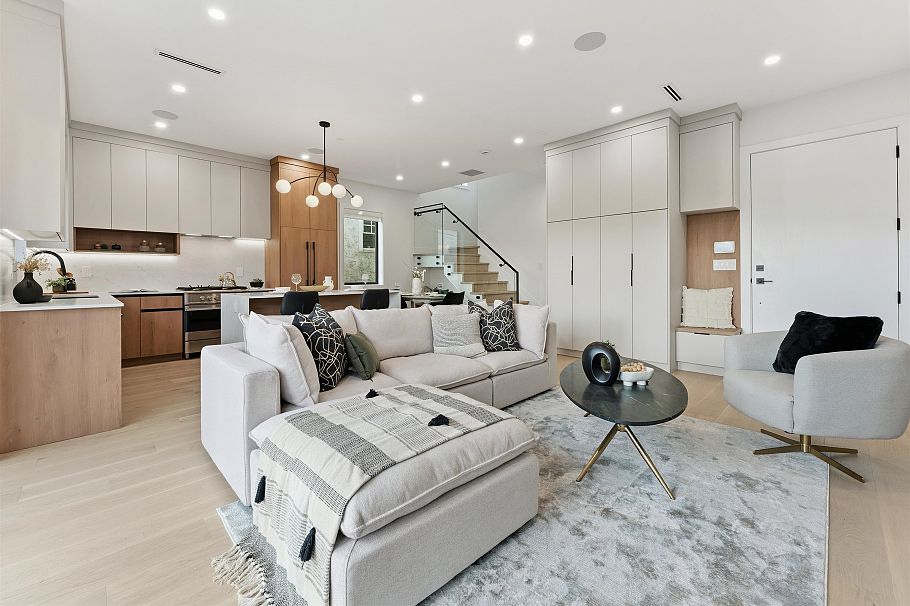 2 3218 W 38th Avenue Vancouver, BC - 3