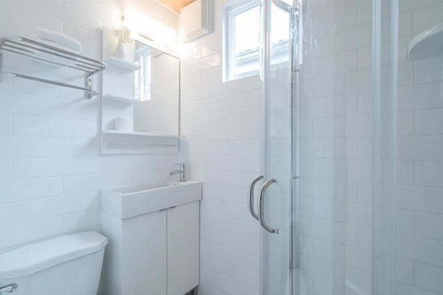 4379 Welwyn Street Vancouver, BC - 34