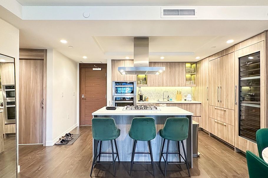 407 1768 Cook Street Vancouver, BC - 4