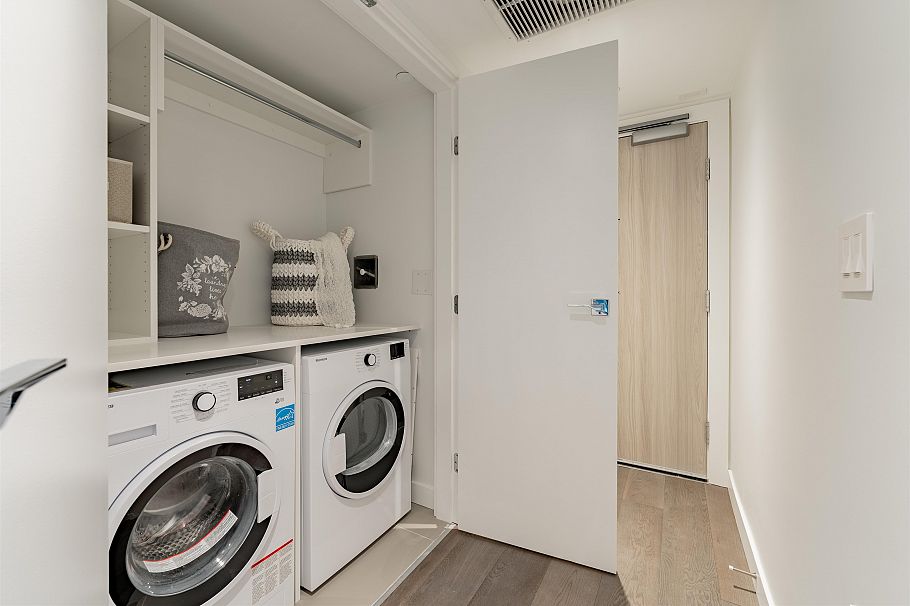 2109 1111 Richards Street Vancouver, BC - 35