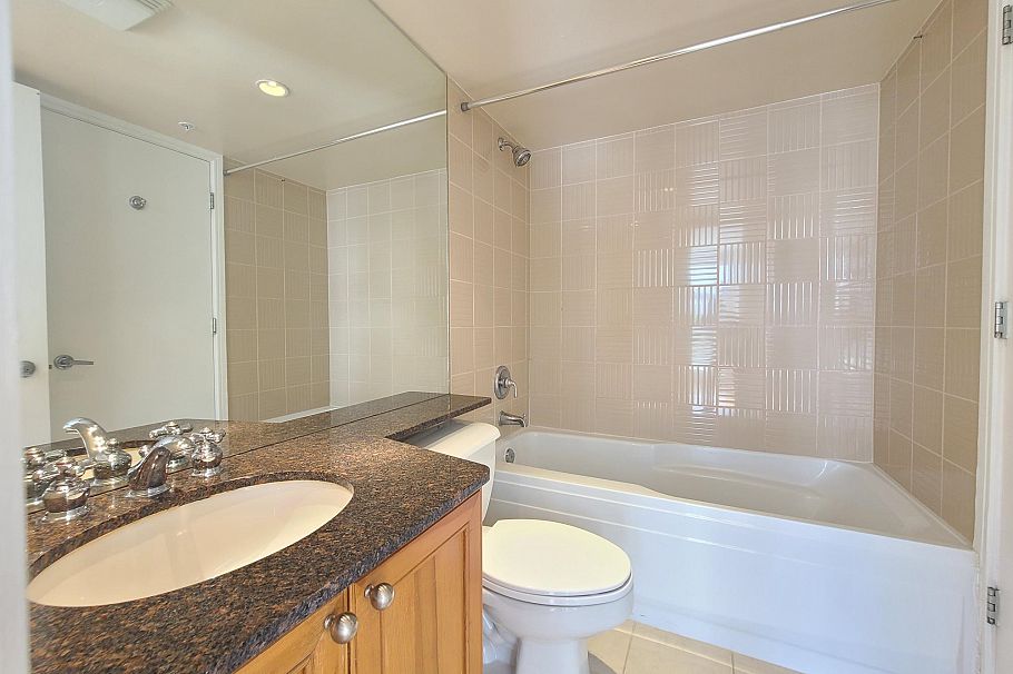 1001 1723 Alberni Street Vancouver, BC - 4