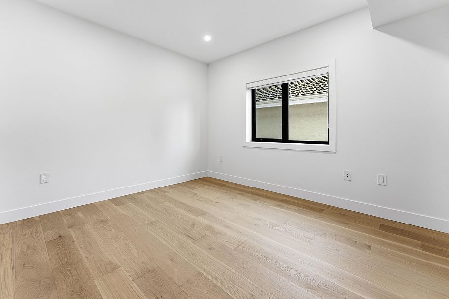 2 3218 W 38th Avenue Vancouver, BC - 16