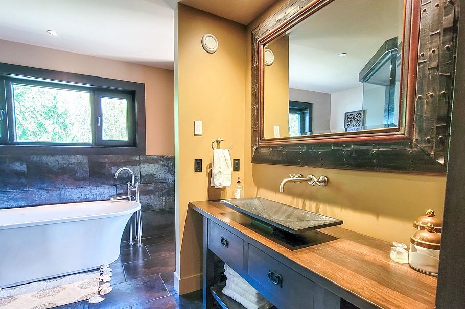 5125 Indian River Drive North Vancouver, BC - 26