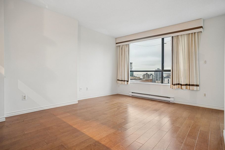 2409 1189 Howe Street Vancouver, BC - 2