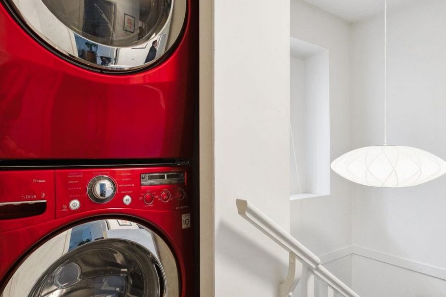 158 W 22nd Street North Vancouver, BC - 21