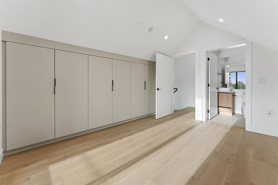 2 3218 W 38th Avenue Vancouver, BC - 20