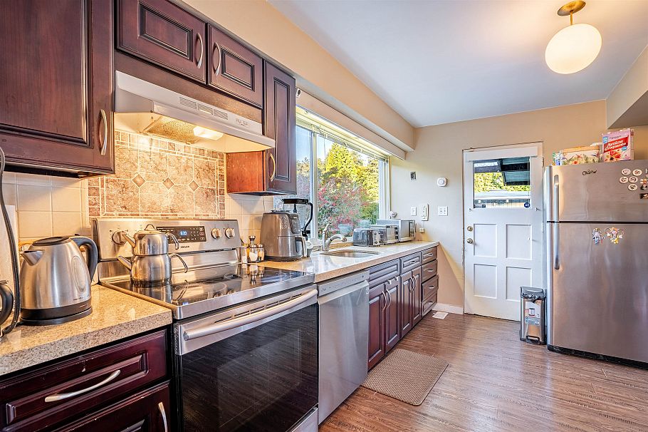 622 Croydon Place North Vancouver, BC - 8