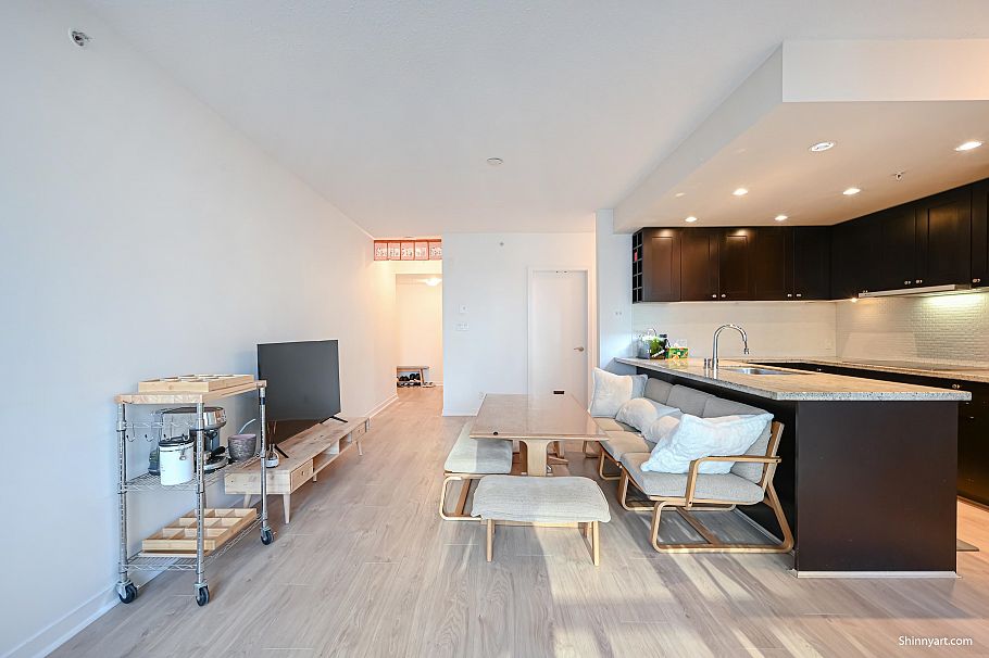 802 821 Cambie Street Vancouver, BC - 1