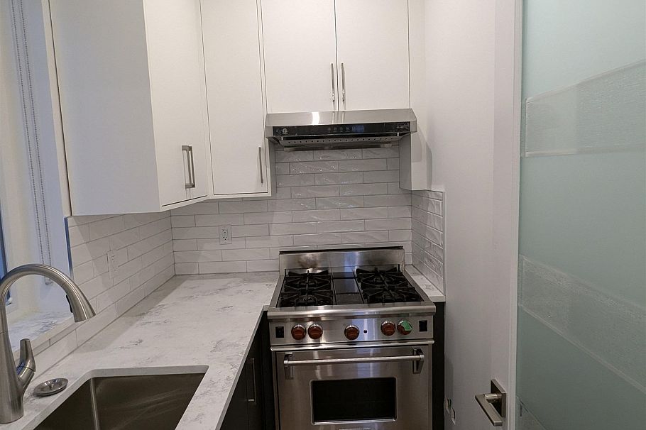 836 W 61st Avenue Vancouver, BC - 13