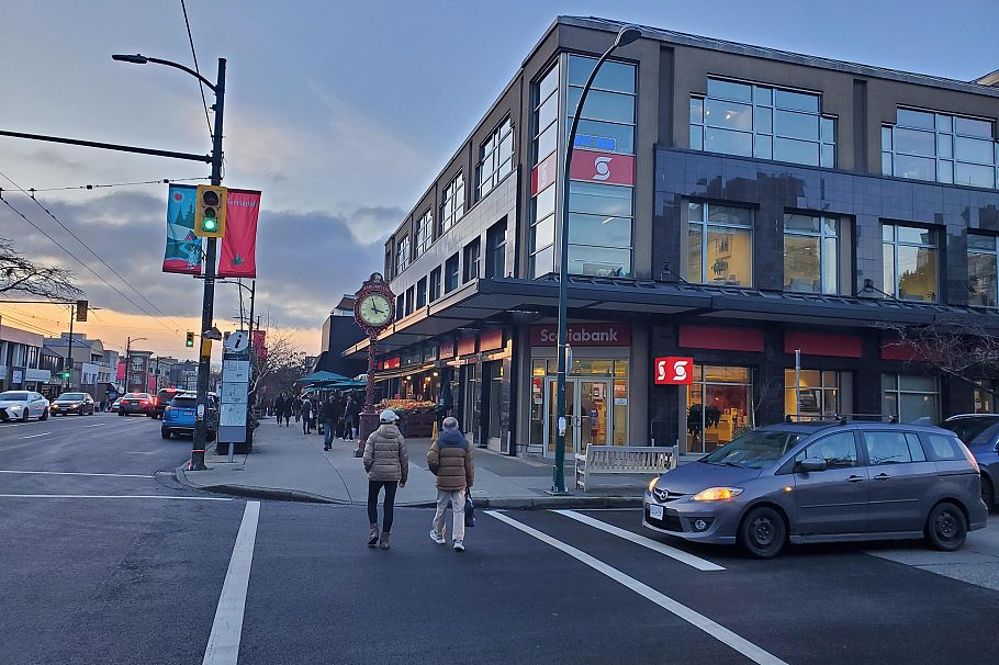 7475 West Boulevard Vancouver, BC - 40