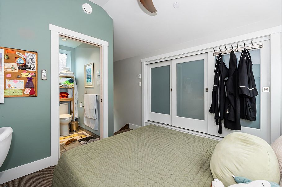 419 E 23rd Avenue Vancouver, BC - 26