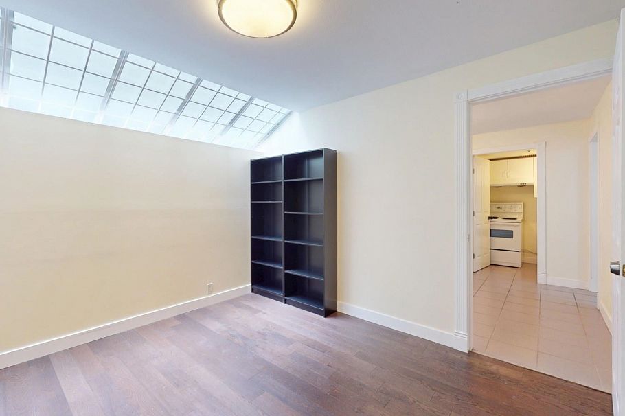 2789 W 24th Avenue Vancouver, BC - 26