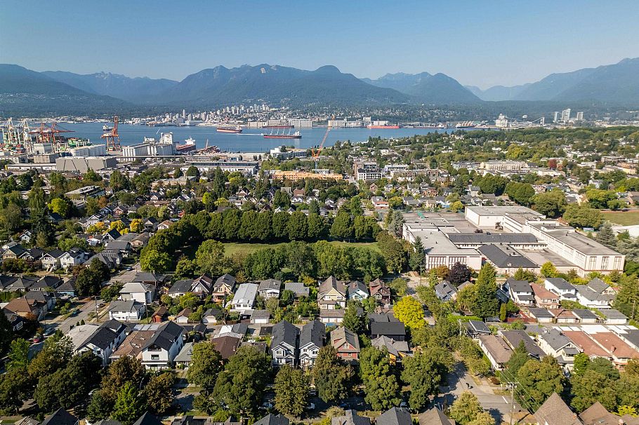 2055 Venables Street Vancouver, BC - 29